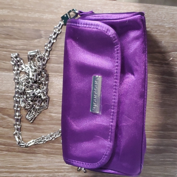 Younique Cosmetics Bag - Picture 2 of 4